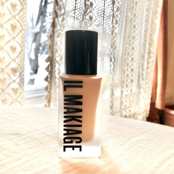 IL MAKIAGE Makeup Il Makiage Woke Up Like This Flawless Base